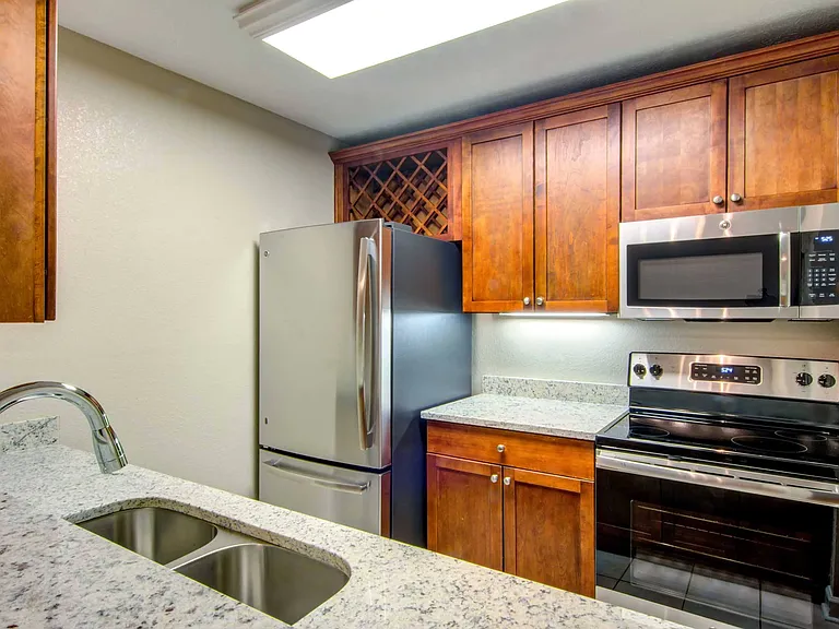 Residences at Vinings Mountain — Photo 39