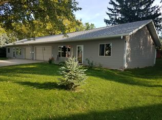 313 W Spring St, Dodgeville, WI 53533
