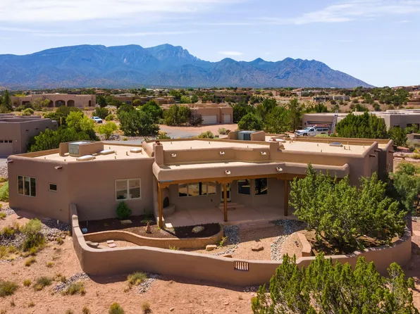 4 Black Mesa Trl, Placitas, NM 87043