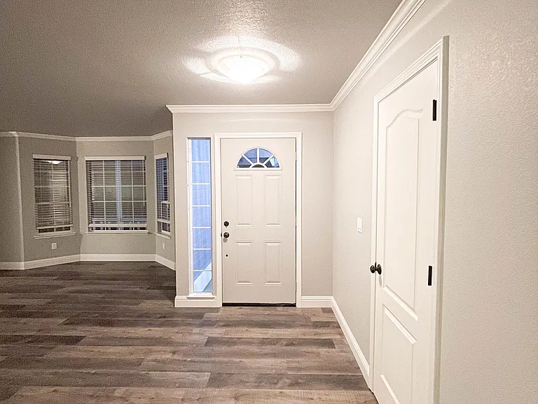 1187 Northridge Dr — Photo 3