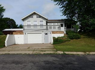 815 4th Ave N, Onalaska, WI 54650