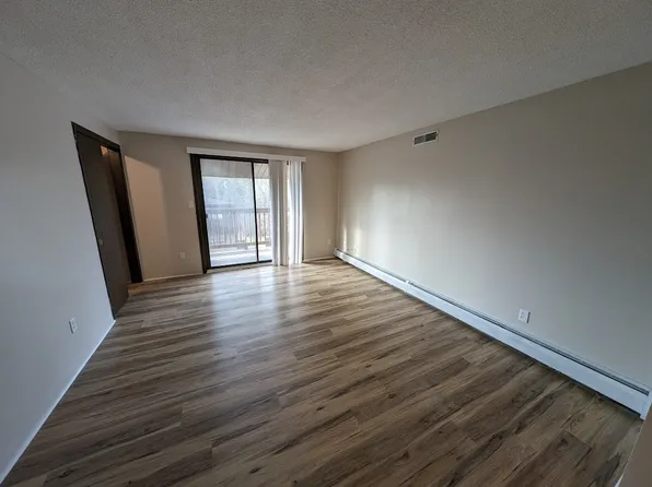 Gardenwood, 508 Tokos Grove Rd #6, Johnson City, NY 13790