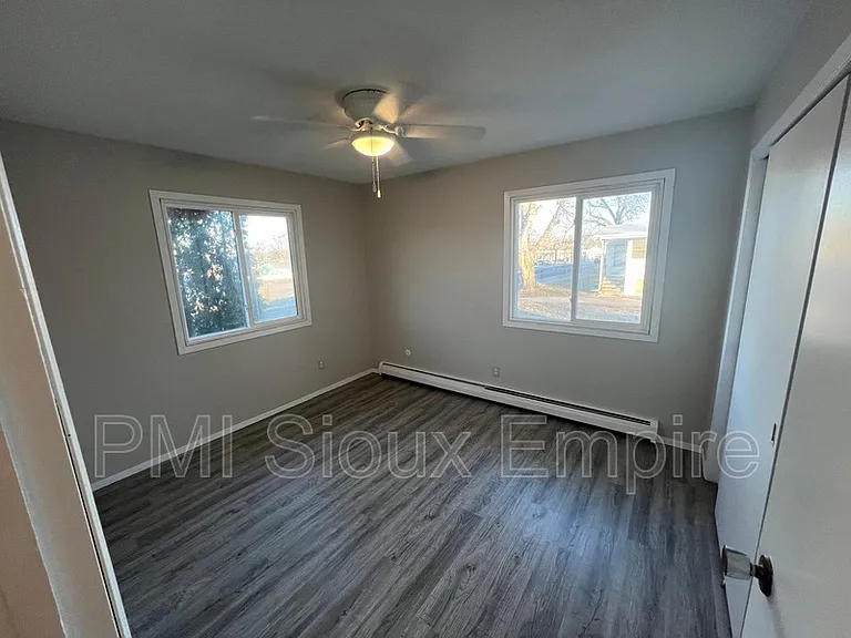 440 S Western Ave #6 — Photo 5