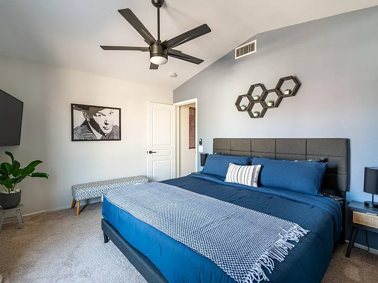 Buckskin Cir — Photo 35