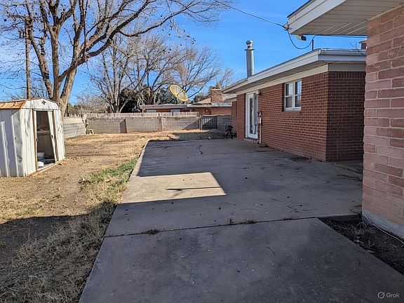4th image of 615 S Plains Park Dr