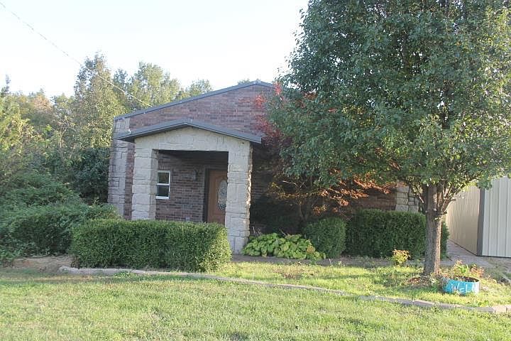 1st image of 1183 E 530th Ave