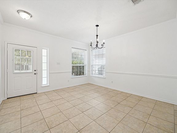 5th image of 2434 Chuckberry St