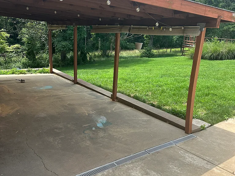 2567 Oak Dr — Photo 26