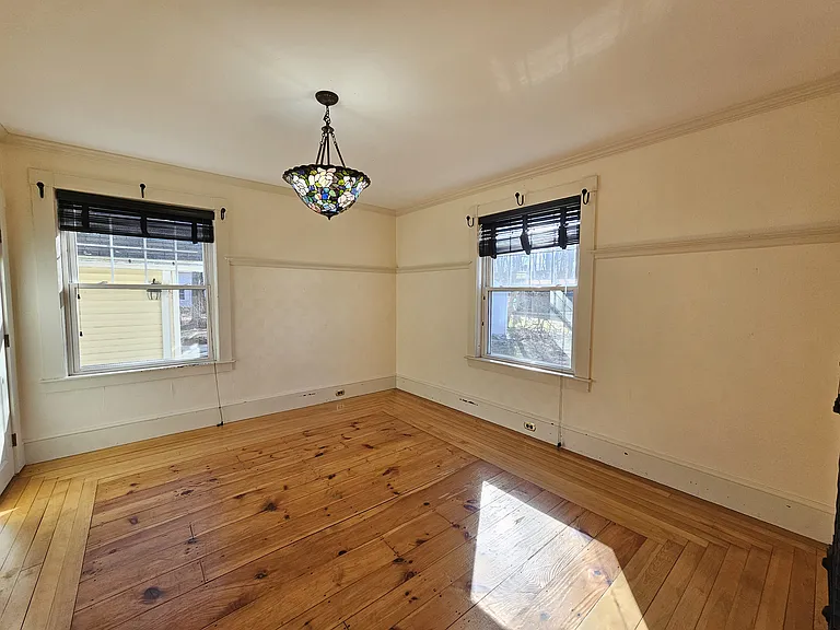 28 Lincoln St — Photo 15