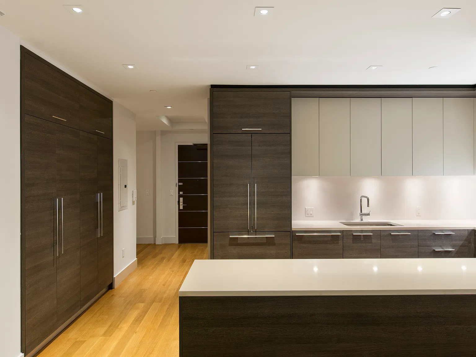101 Leonard Street — Photo 4