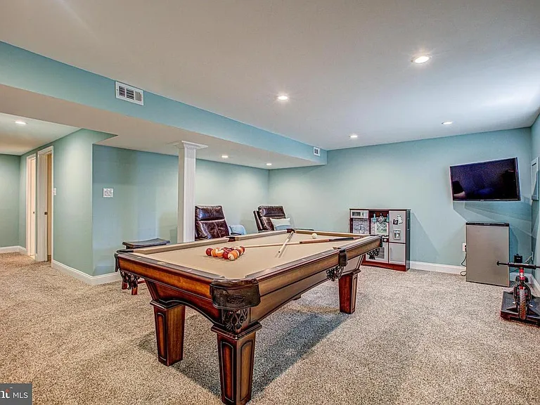 6495 Ohara Ct — Photo 16