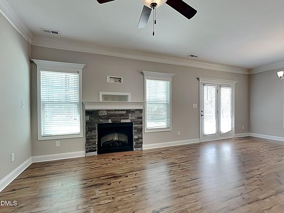 2nd image of 43 Brighton Cir