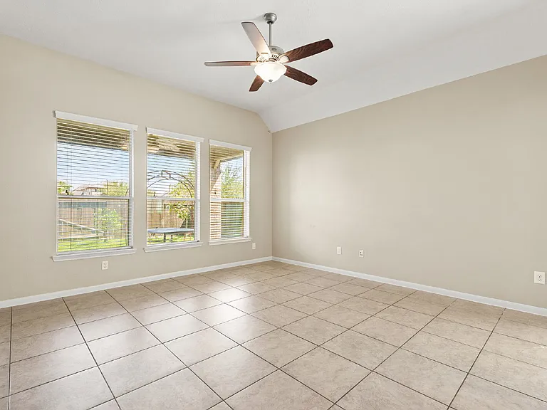 4713 La Escalona Dr — Photo 12