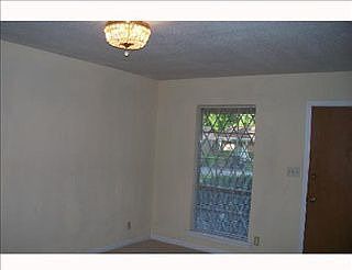 5th image of 8916 Paulette Ln