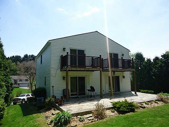 3rd image of 126 Sunny Ln