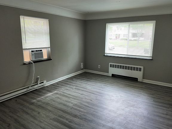 2nd image of 7100 Eastlawn Dr APT 3