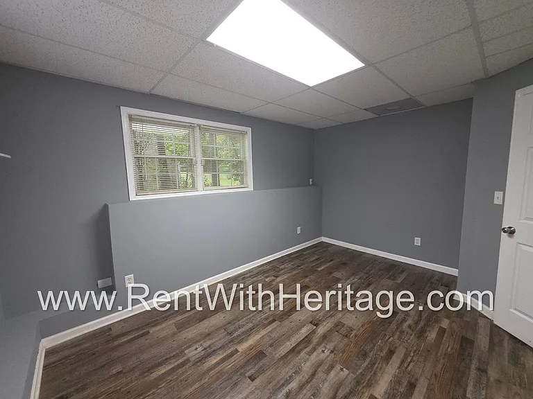 1550 Cedar Hl — Photo 43