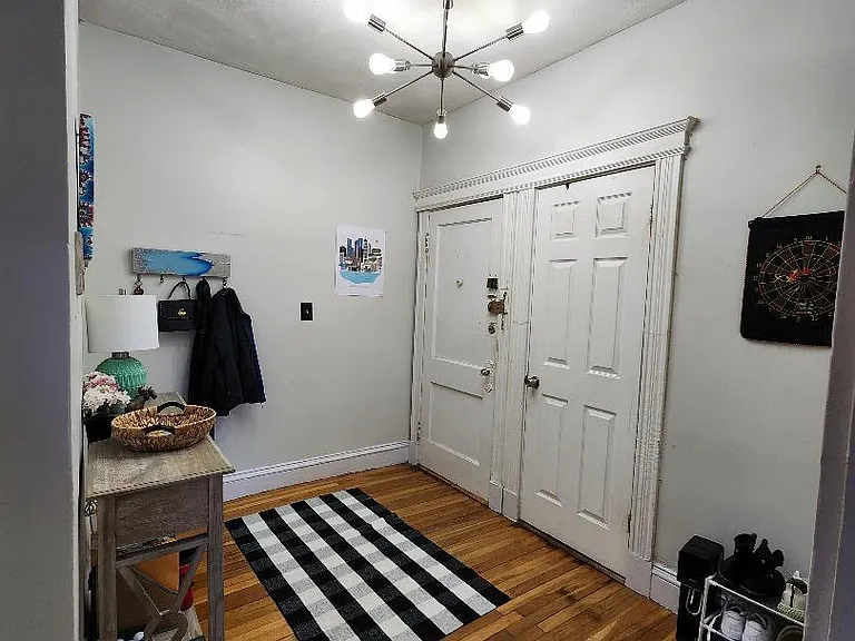 86 Glenville Ave — Photo 31