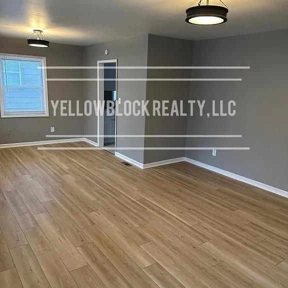 6653 Lydia Ave — Photo 3