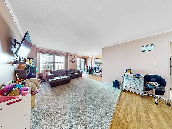 4th image of 501 Surf Ave APT 2N