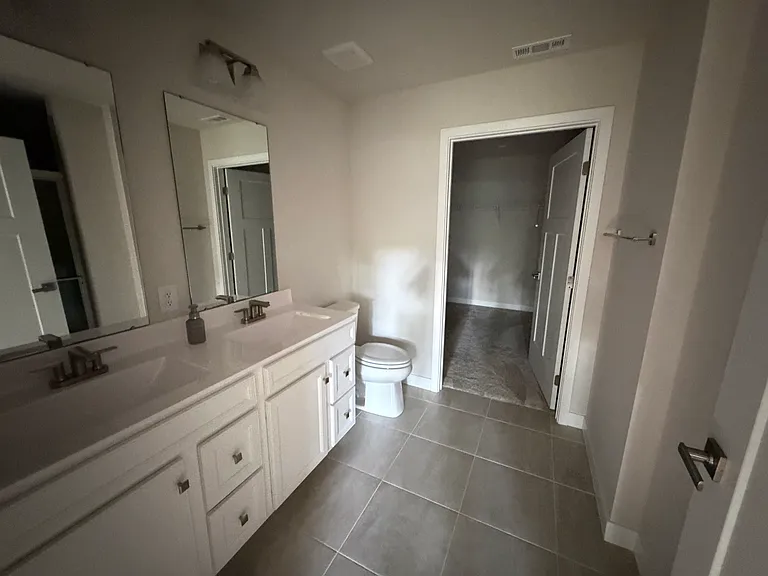 1288 Divot Cir — Photo 11