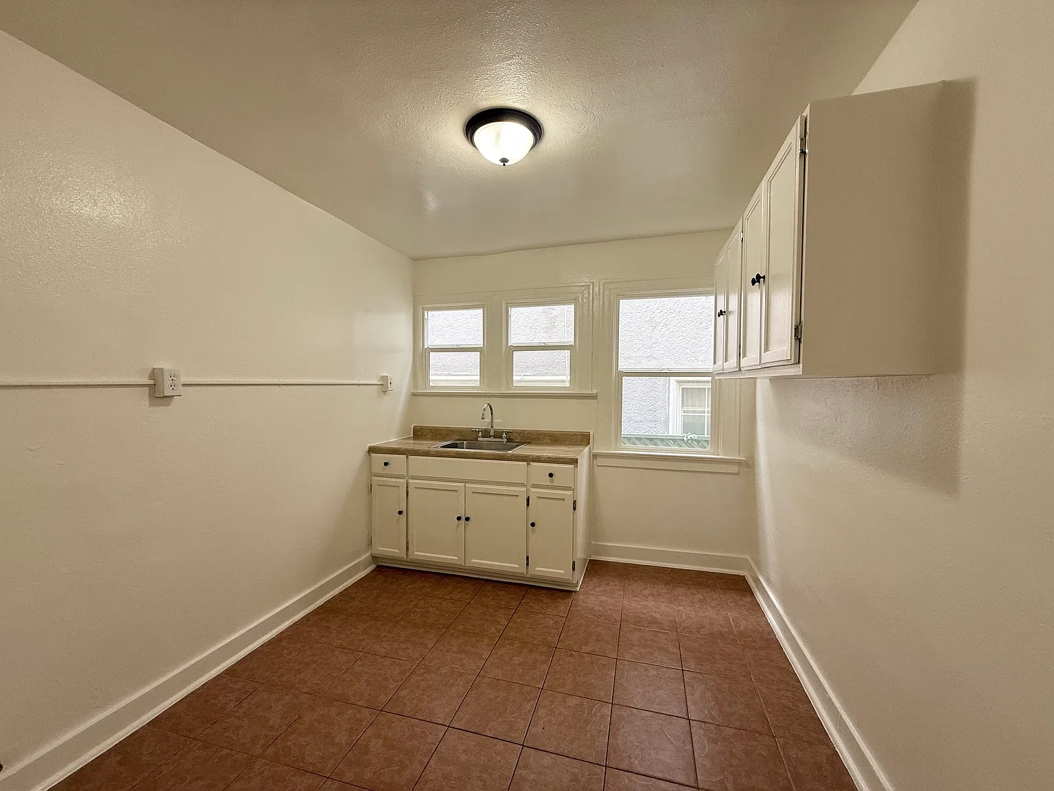 1 bed, 650 sqft, $1,895 — Photo 3