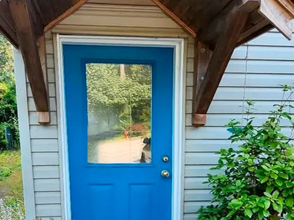 1027 Gatensbury Rd, Pt Moody, BC V3H 2P3