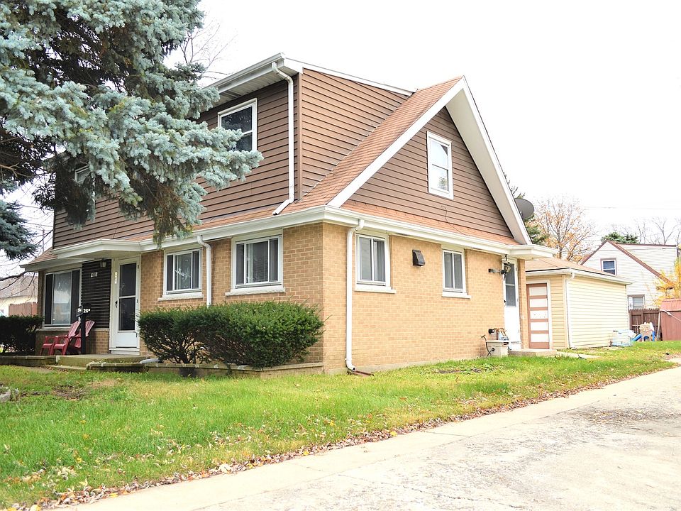 1st image of 265 E Grand Ave