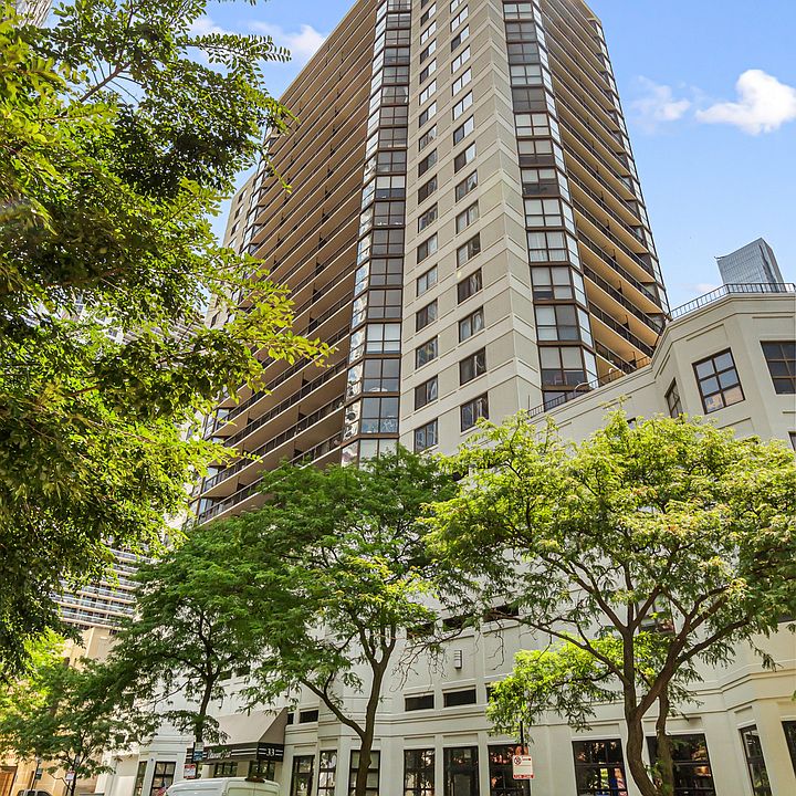 1st image of 33 W Delaware Pl APT 14F