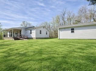 950 Sewell Branch Rd, Clifton, TN 38425