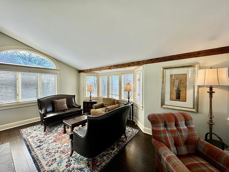 315 Bayview St — Photo 24