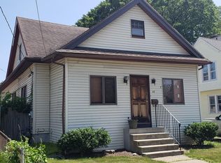 49 Gold St, Springfield, MA 01107