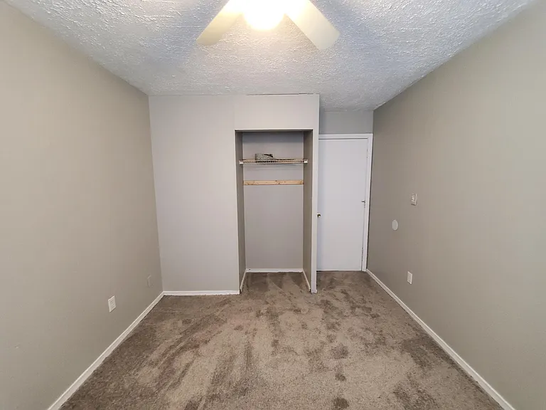 1047 Wellspring Dr — Photo 24