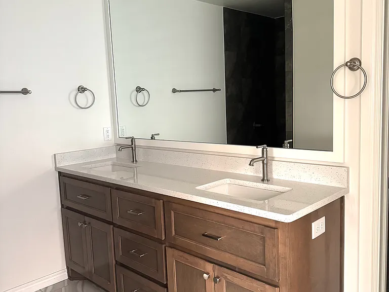 16125 Vermillion Dr — Photo 14