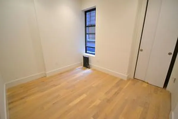 Rented by Walter & Samuels Inc | media 10