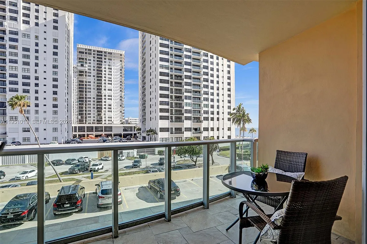 Building Photo - 2501 S Ocean Dr #302