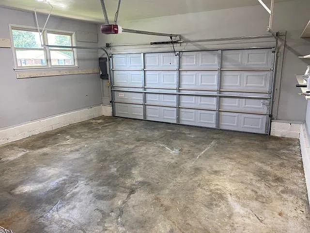 812 Farley Dr SE — Photo 39
