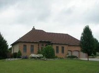 17574 Winchester Rd, Ashville, OH 43103