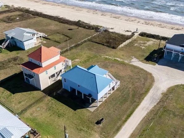 773 Bolivar Dunes Blvd, Gilchrist, TX 77617