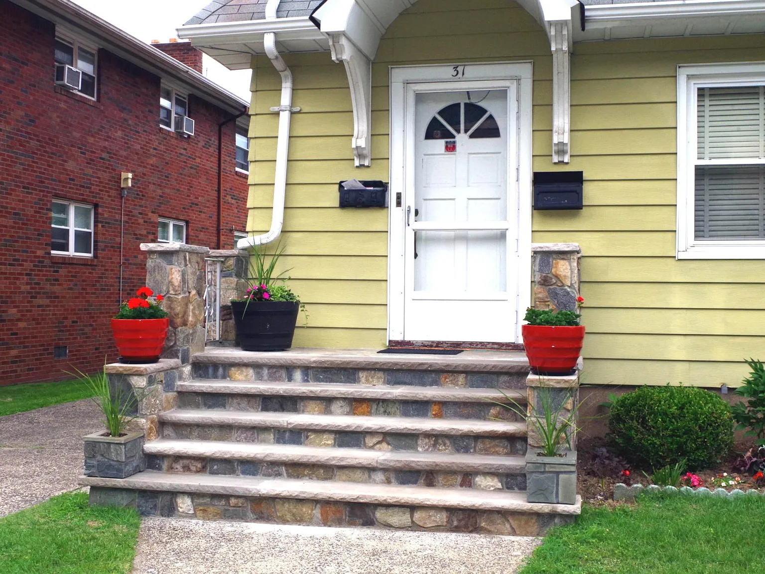 3 bed, $2,800 — Photo 2