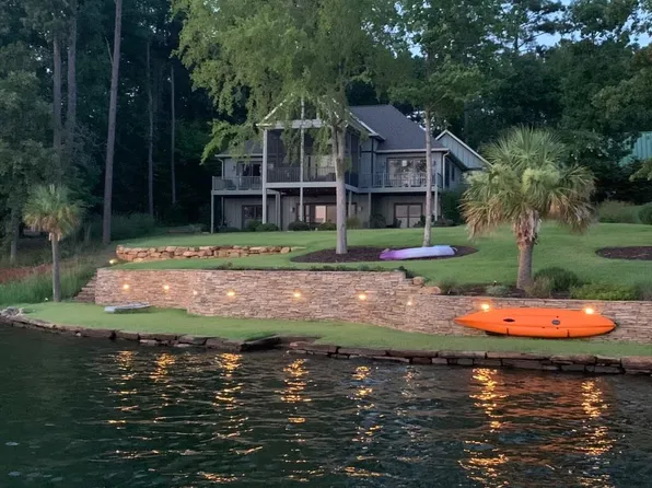 241 Point Arrowhead Cir, Cross Hill, SC 29332