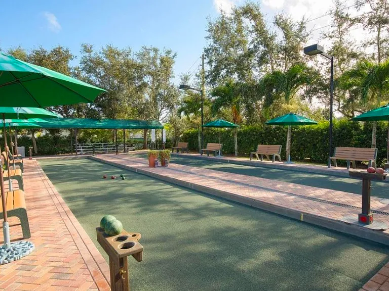 3477 Lake Crest Dr — Photo 41