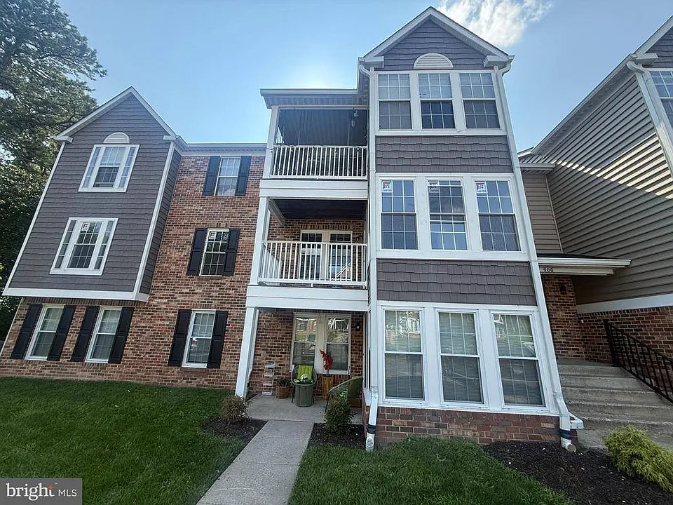 900 Cedar Crest Ct #900