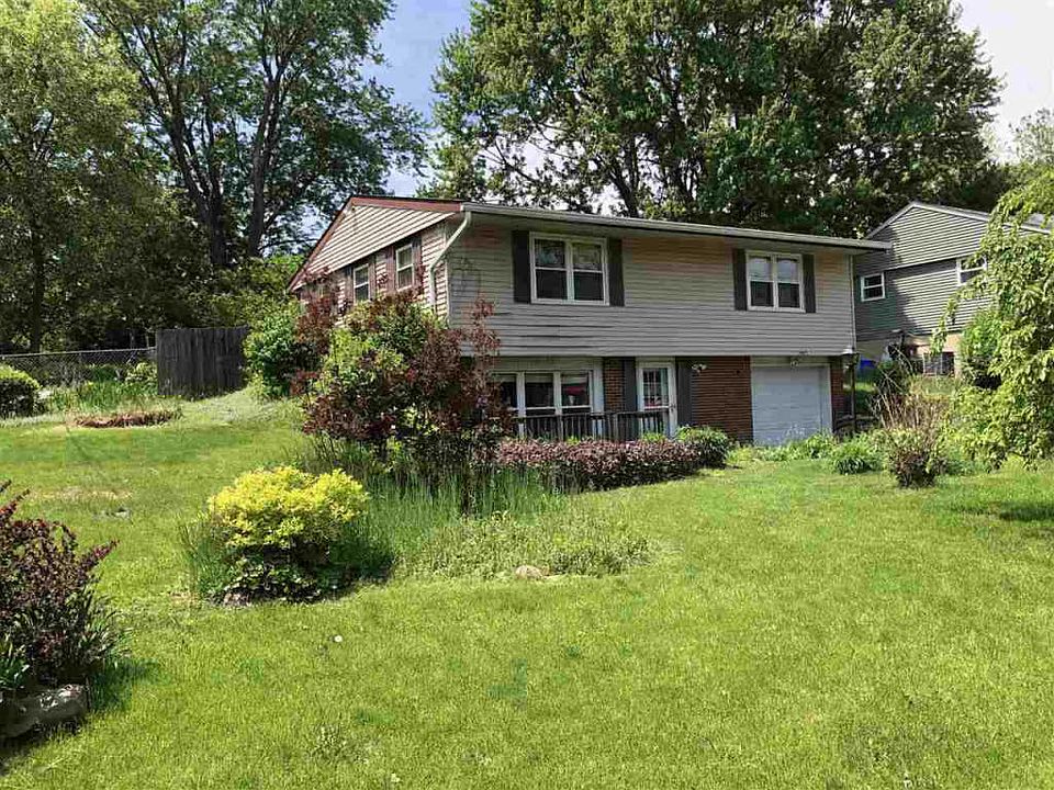 1st image of 5507 N Graceland Dr