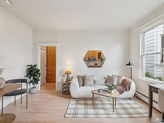 4th image of 2211 California St APT 303