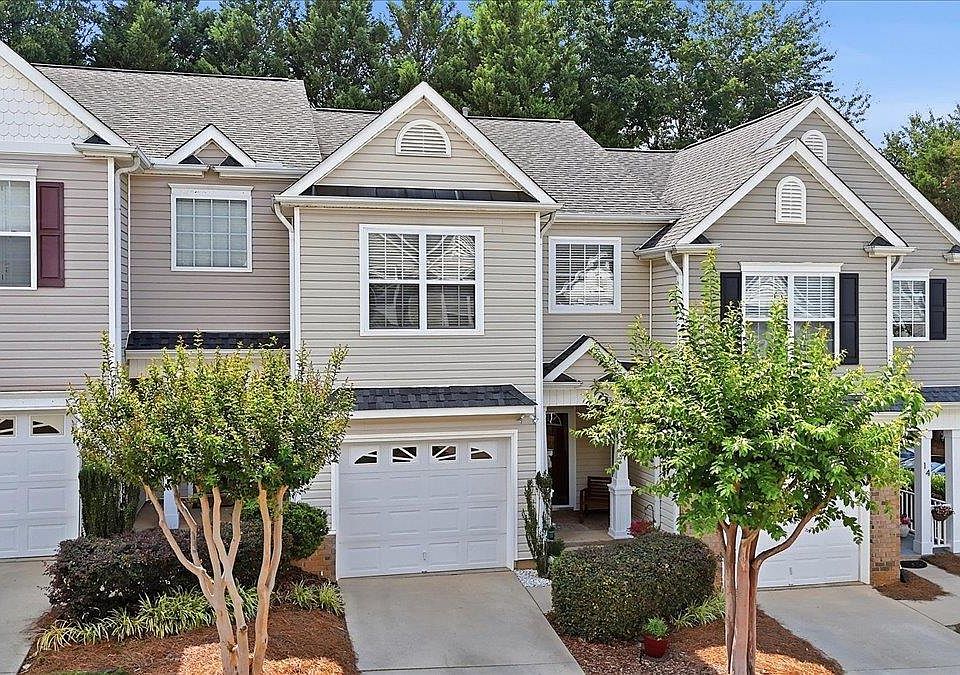 1st image of 16 Rock Side Ct
