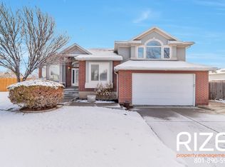 12299 S Laurel Chase Dr, Riverton, UT 84065