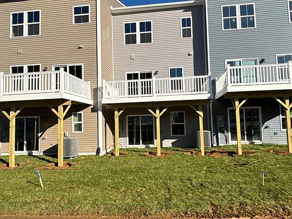 2nd image of 4538 Camfield Dr #4539