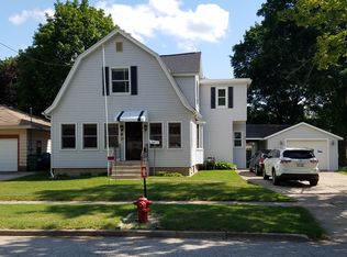 60 E Mark St, Sparta, MI 49345