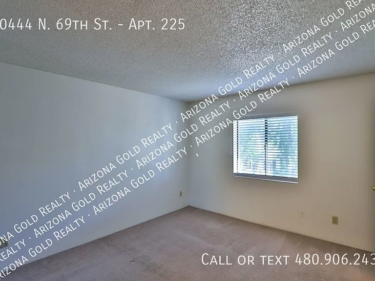 10444 N 69th St #225 — Photo 14